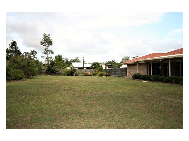 2 Doreen Court, Nambour QLD 4560