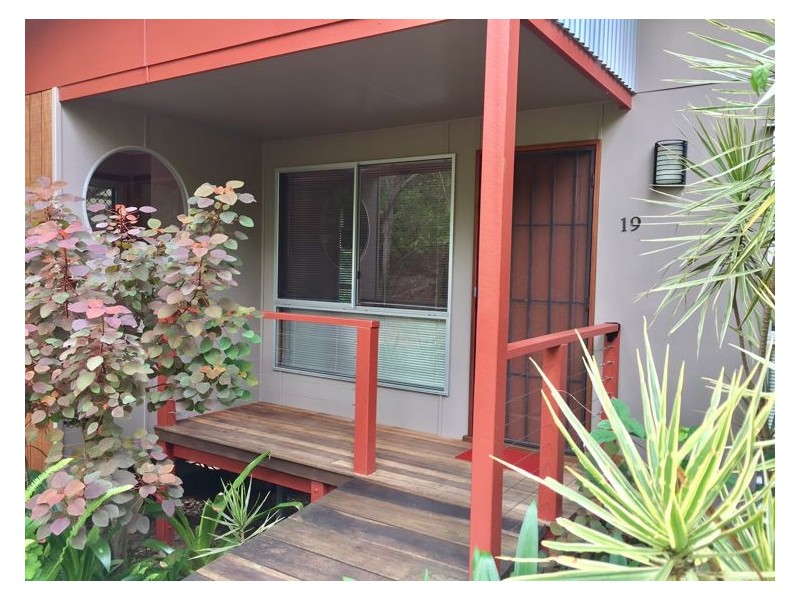 19 Leigha Place, Kureelpa QLD 4560