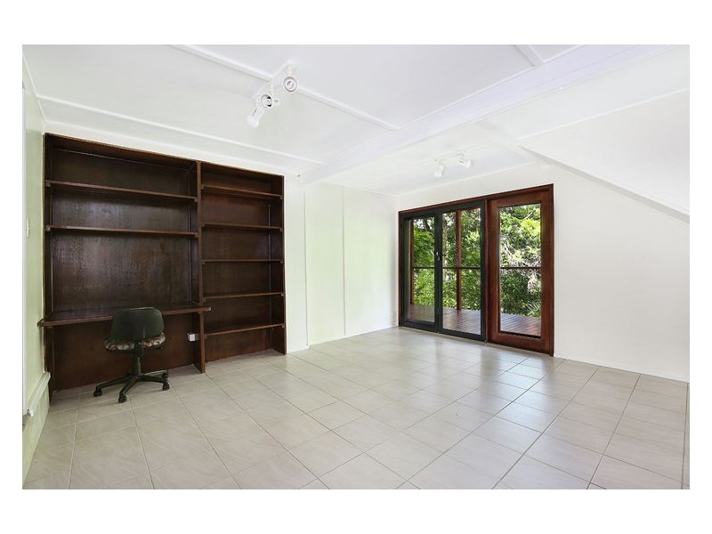 23 Hospital Road, Nambour QLD 4560