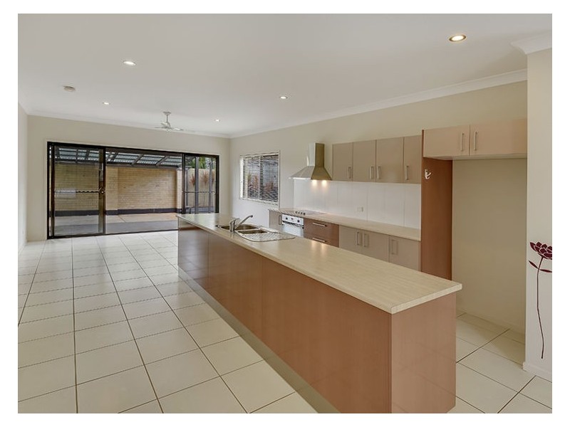 3 / 2 Tamper Street, Nambour QLD 4560