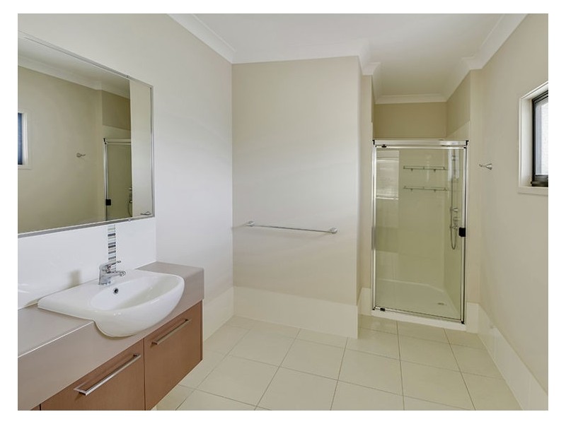 3 / 2 Tamper Street, Nambour QLD 4560