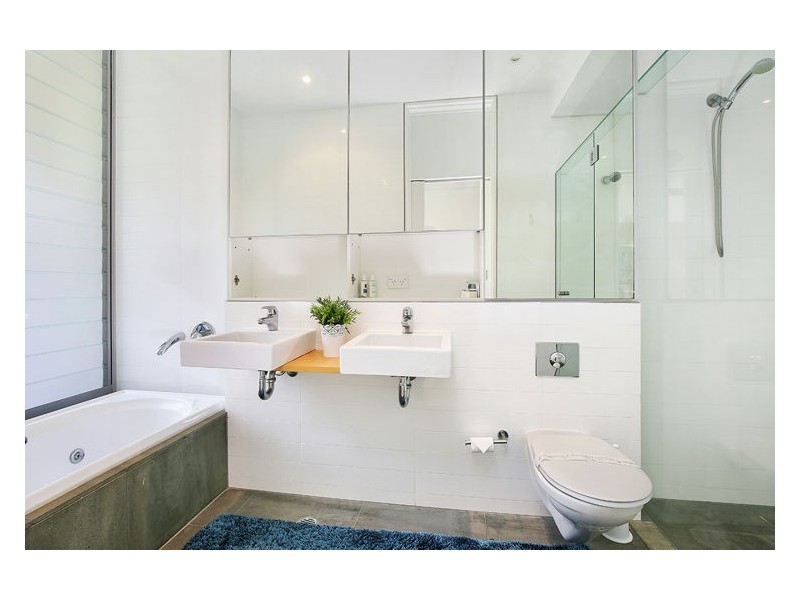 Unit 32 / 37-49 Noosa Drive, Noosa Heads QLD 4567