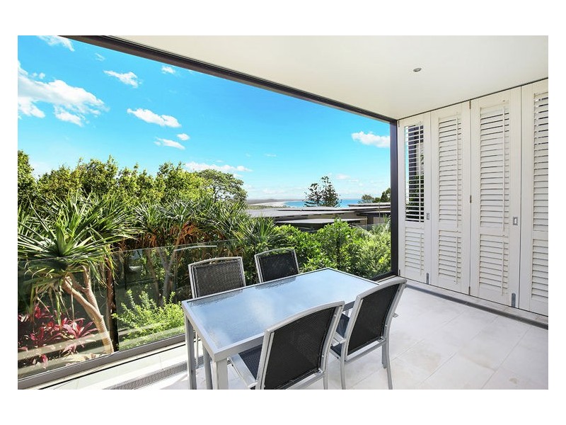 Unit 32 / 37-49 Noosa Drive, Noosa Heads QLD 4567