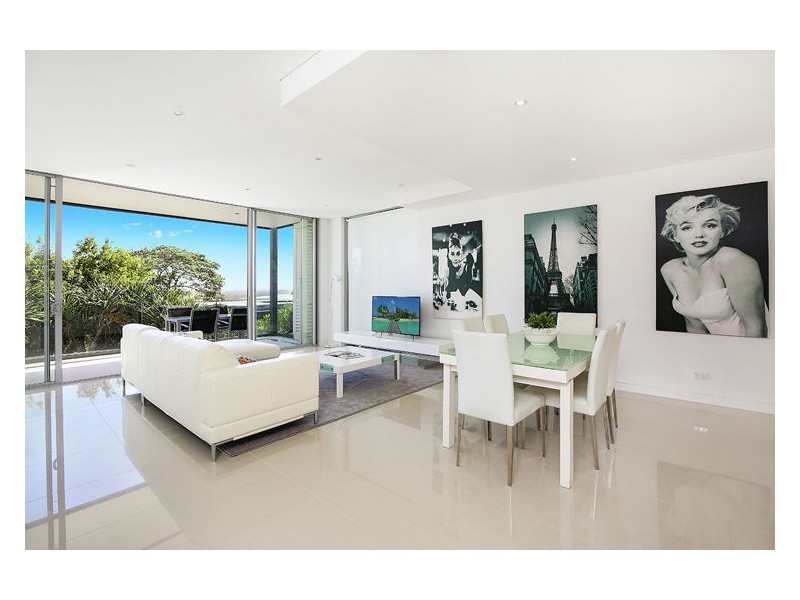 Unit 32 / 37-49 Noosa Drive, Noosa Heads QLD 4567