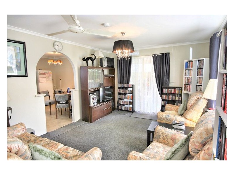 33 Pease Blossom Street, Coes Creek QLD 4560