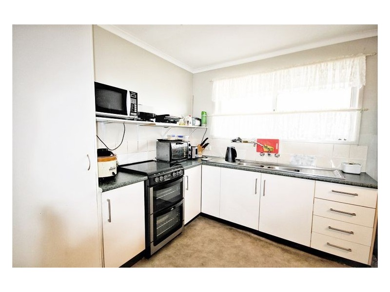 33 Pease Blossom Street, Coes Creek QLD 4560