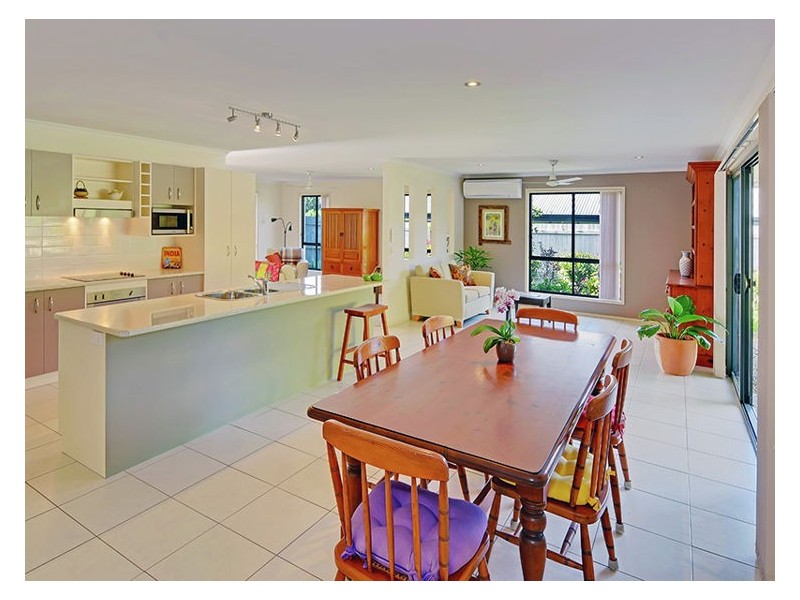 47 Robertson Drive, Burnside QLD 4560