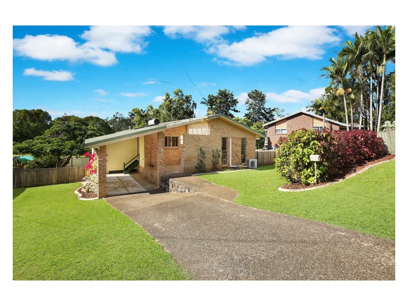 18 Flinders Avenue, Nambour QLD 4560