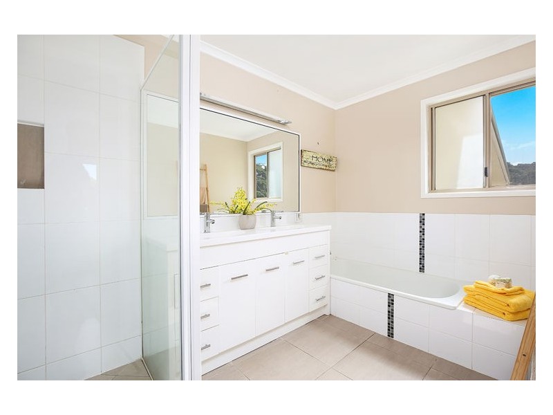 18 Flinders Avenue, Nambour QLD 4560