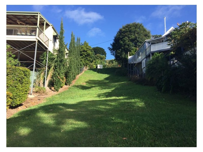 8 Lantana Lane, Mapleton QLD 4560