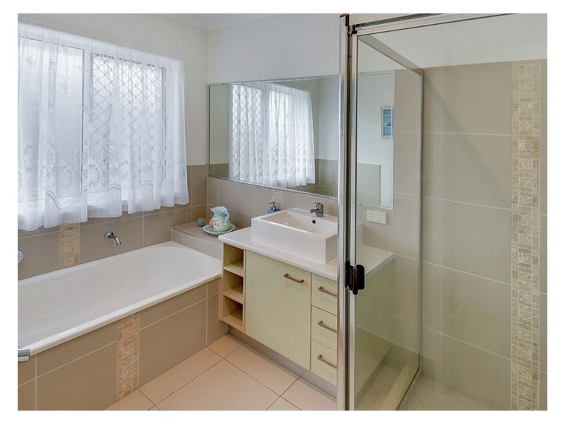 12 Grimes Terrace, Burnside QLD 4560