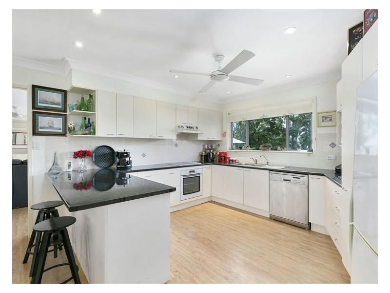 161 Coes Creek Rd, Coes Creek QLD 4560