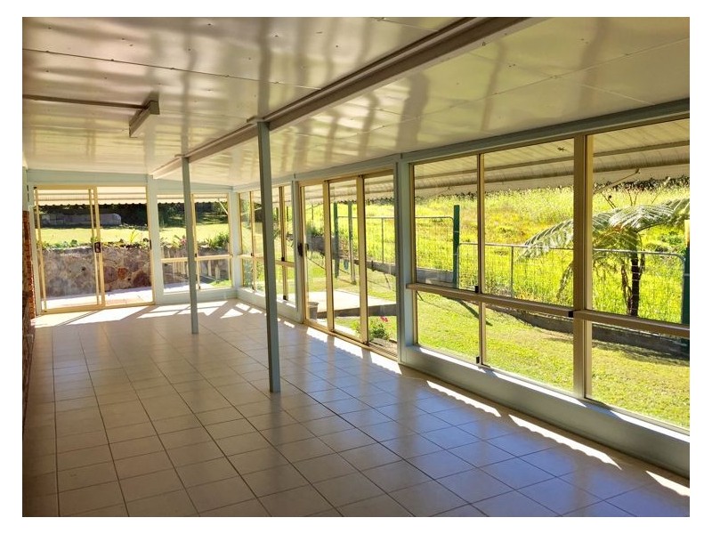 8 Lancaster Close, Woombye QLD 4559
