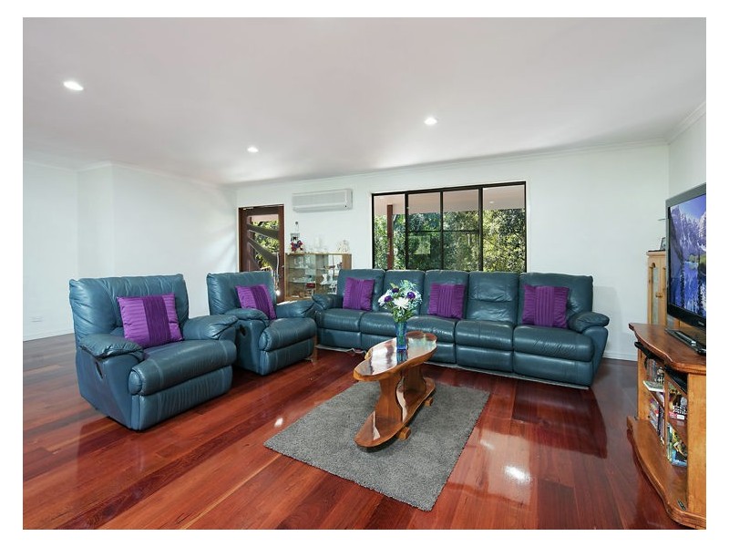 61 Calderwood Road, Landsborough QLD 4550