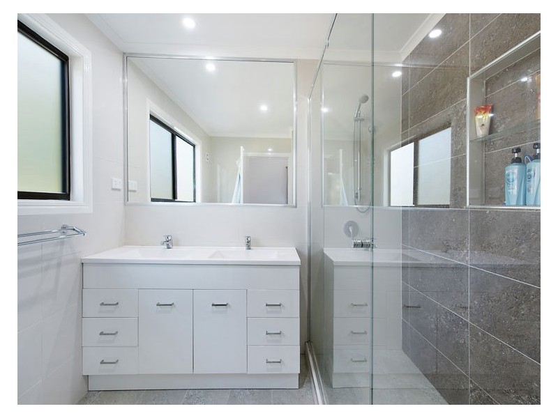 61 Calderwood Road, Landsborough QLD 4550