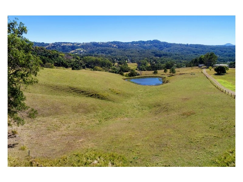 451 Hunchy Road, Hunchy QLD 4555
