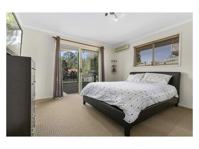 16 Wells  Street, Palmwoods QLD 4555