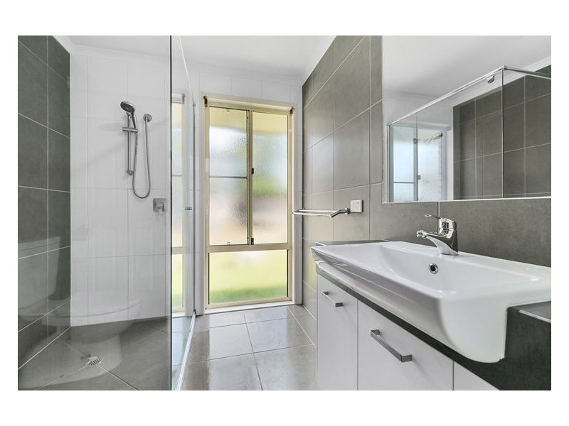 16 Wells  Street, Palmwoods QLD 4555