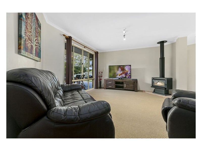 16 Wells  Street, Palmwoods QLD 4555