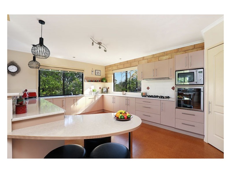 11 Rainbow Court, Woombye QLD 4559