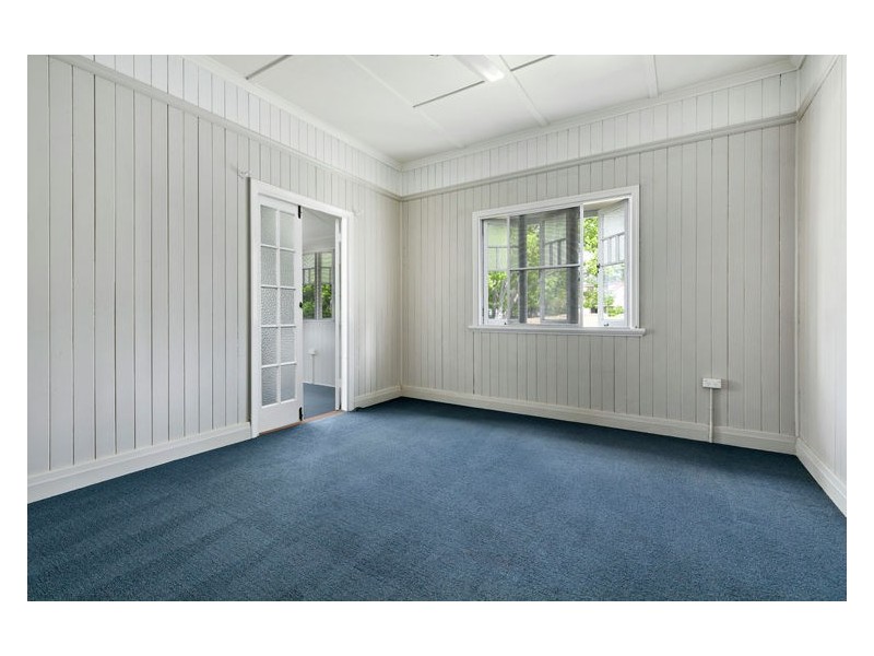 3 Memorial Avenue, Pomona QLD 4568