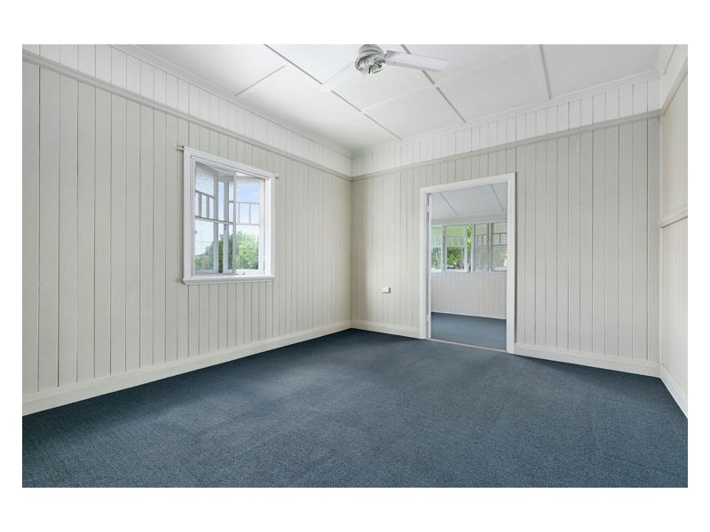 3 Memorial Avenue, Pomona QLD 4568