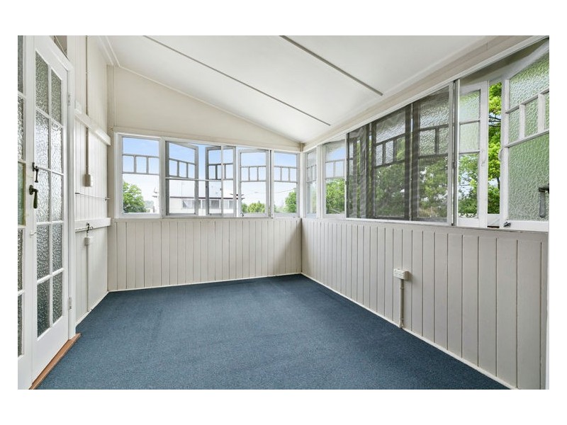 3 Memorial Avenue, Pomona QLD 4568