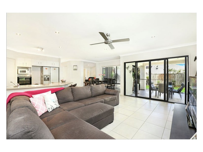 21 Presentation Boulevard, Nambour QLD 4560