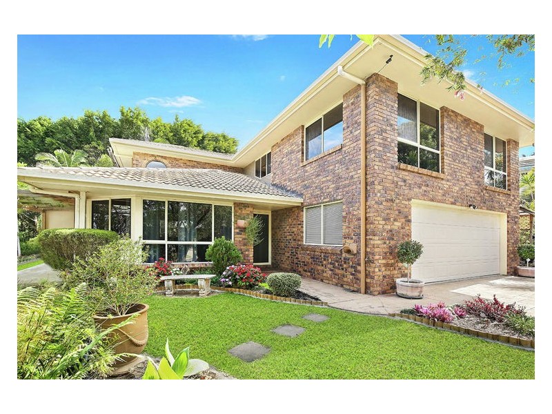 6 Dolphin Dr, Nambour QLD 4560