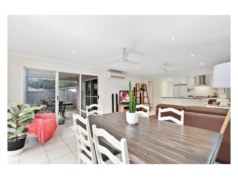 2/17 Tuckers Creek Drive, Nambour QLD 4560