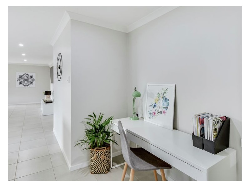 14 Bedford Circuit, Coes Creek QLD 4560