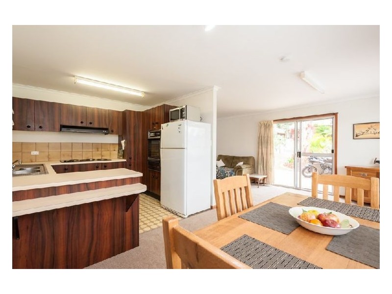 25 Cunningham Crescent, Nambour QLD 4560