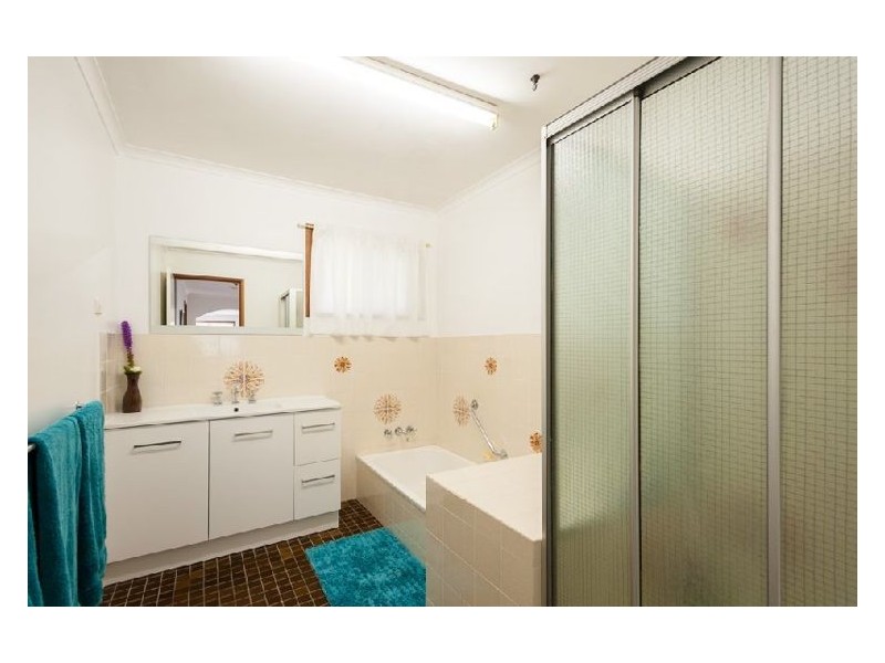 25 Cunningham Crescent, Nambour QLD 4560