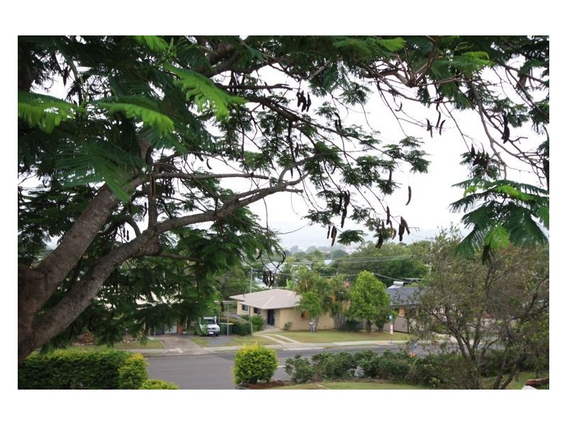 12 Blaxland Road, Nambour QLD 4560