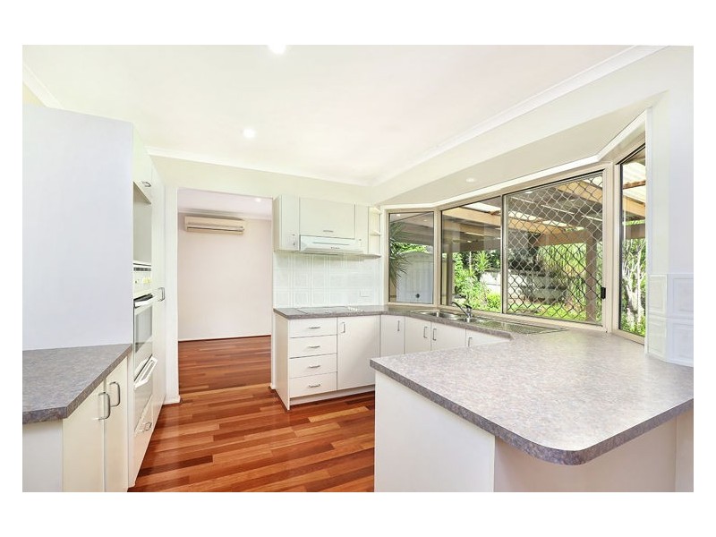 8 Muirfield Crescent, Nambour QLD 4560