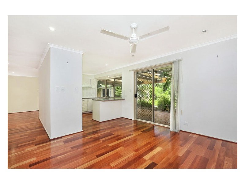 8 Muirfield Crescent, Nambour QLD 4560