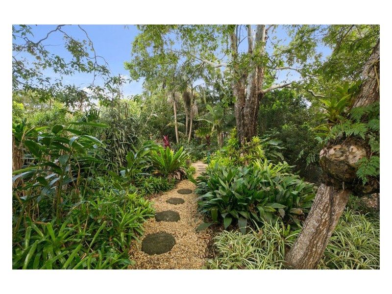 14 Rainbow Park Drive, Mapleton QLD 4560