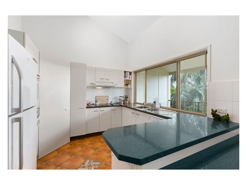 11 Canmaroo Avenue, Nambour QLD 4560