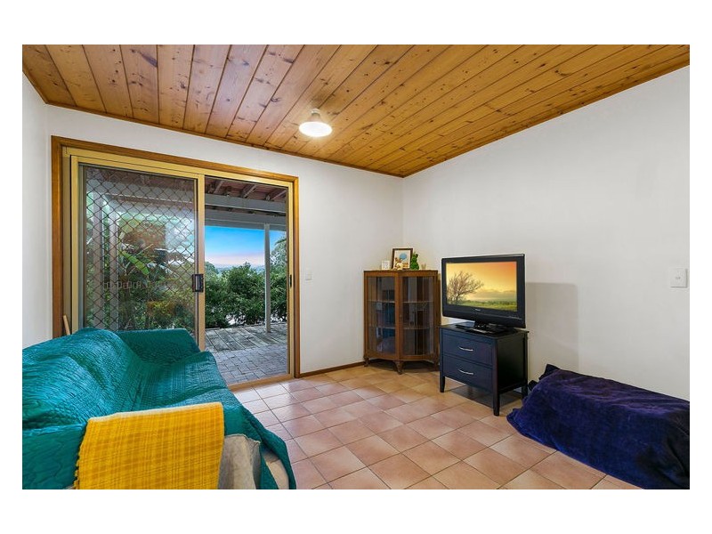 11 Canmaroo Avenue, Nambour QLD 4560