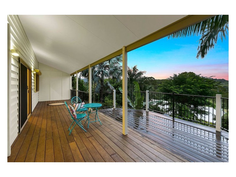 11 Canmaroo Avenue, Nambour QLD 4560
