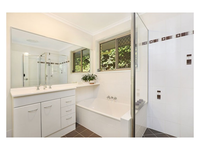 10 Killarney Crescent, Nambour QLD 4560