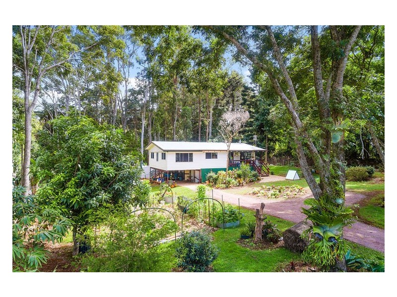 132 Flaxton Drive, Mapleton QLD 4560