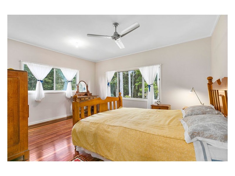 132 Flaxton Drive, Mapleton QLD 4560