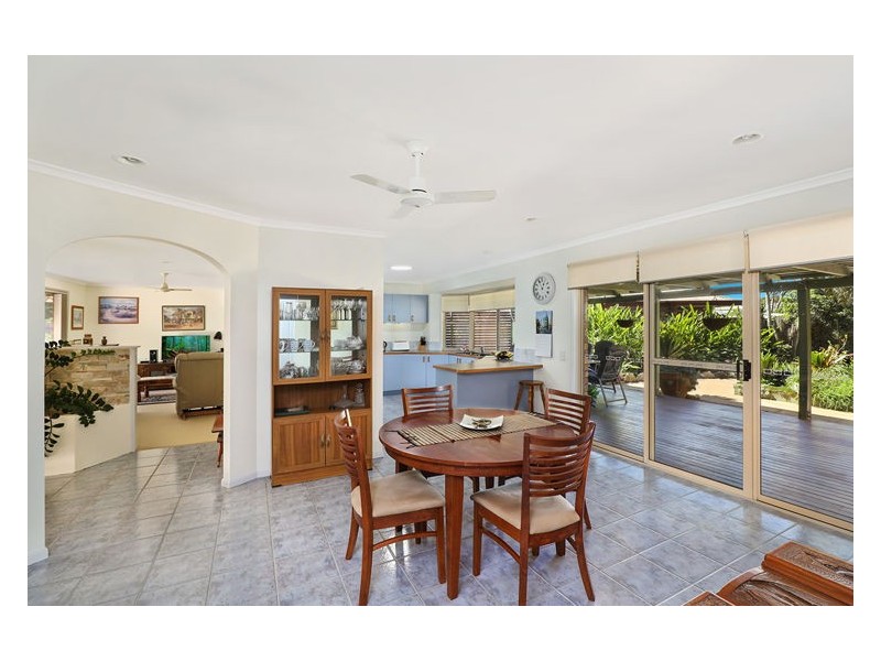 27 Ridgewood Street, Burnside QLD 4560