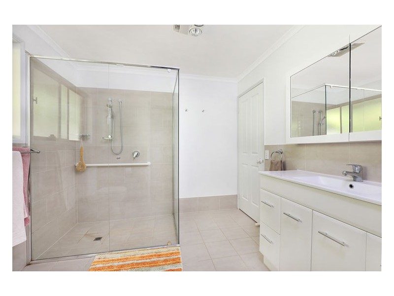27 Ridgewood Street, Burnside QLD 4560