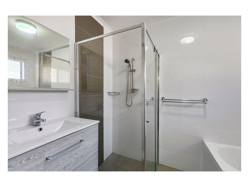 7 Pease Blossom Street, Coes Creek QLD 4560