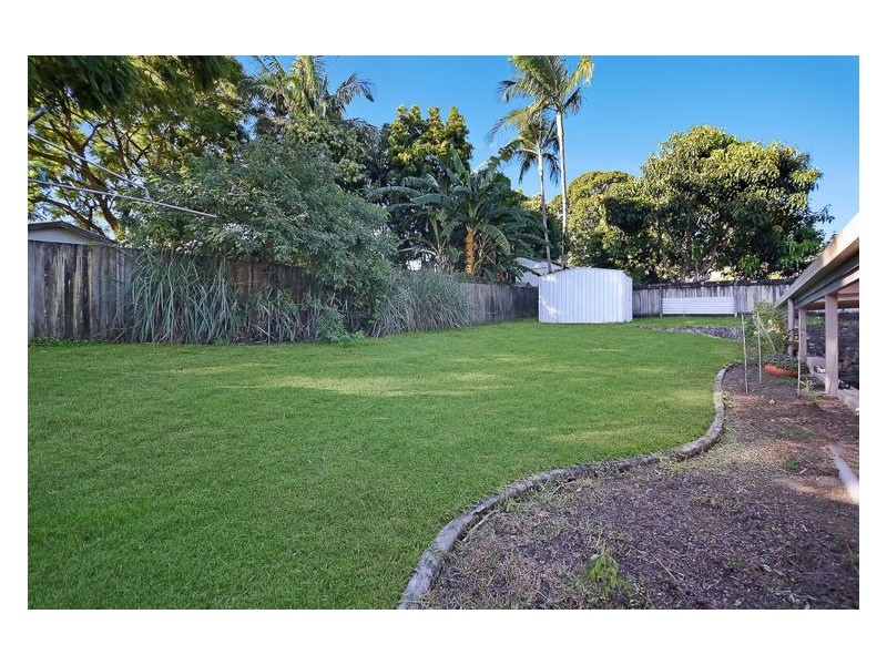 7 Pease Blossom Street, Coes Creek QLD 4560