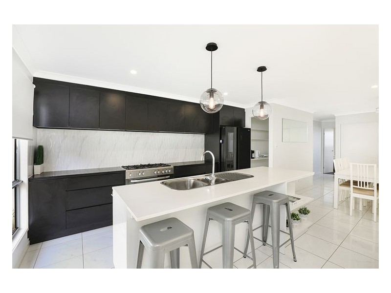 11b Possum Place, Nambour QLD 4560