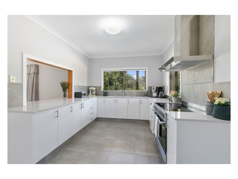 10 Bangalow Street, Highworth QLD 4560