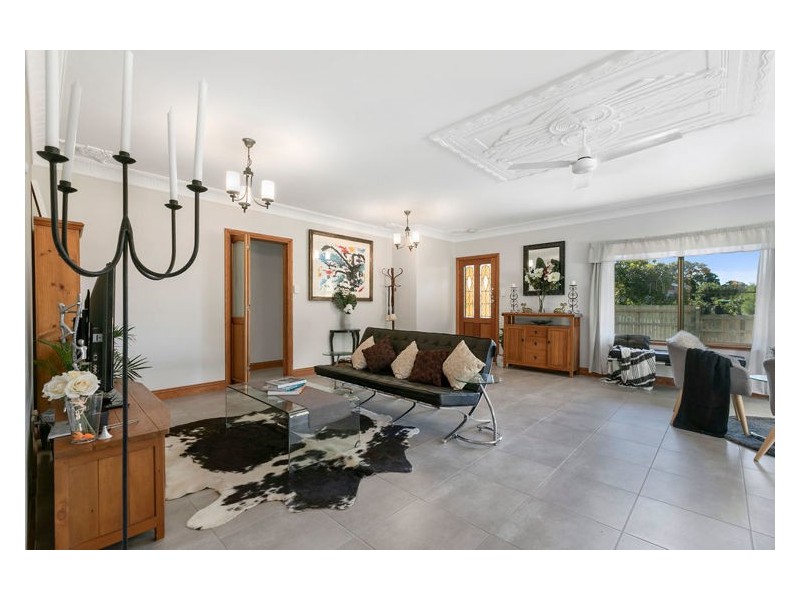 10 Bangalow Street, Highworth QLD 4560